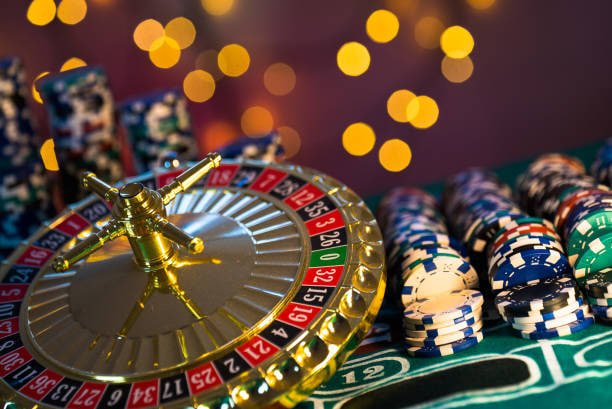 Filipino player enjoying a live bingo session on 2jl Casino mobile